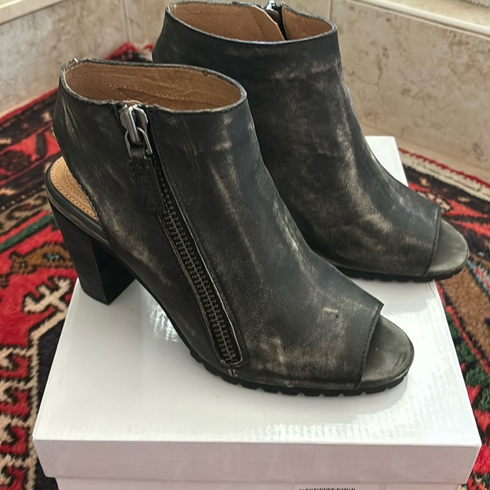 Corso Como Lailey moto heels. New
